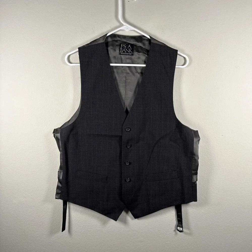 Jos A Bank Suit 40L Black Pinstriped Wool 33x28 Pleat Pants 3 Button 3 Piece